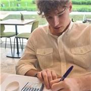 Studente di economia fornisce lezioni di Inglese Matematica Chimica Storia Filosofia Storia dell'arte e Scienze, orari flessibili